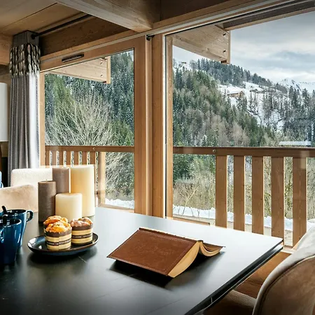 Chalet Ours Rouge - Ovo Network
